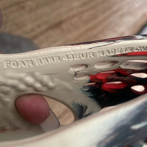 Yezzy - Picture 7 of 7